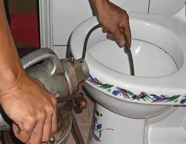下水道反味严重怎么办？专业疏通解决根源问题